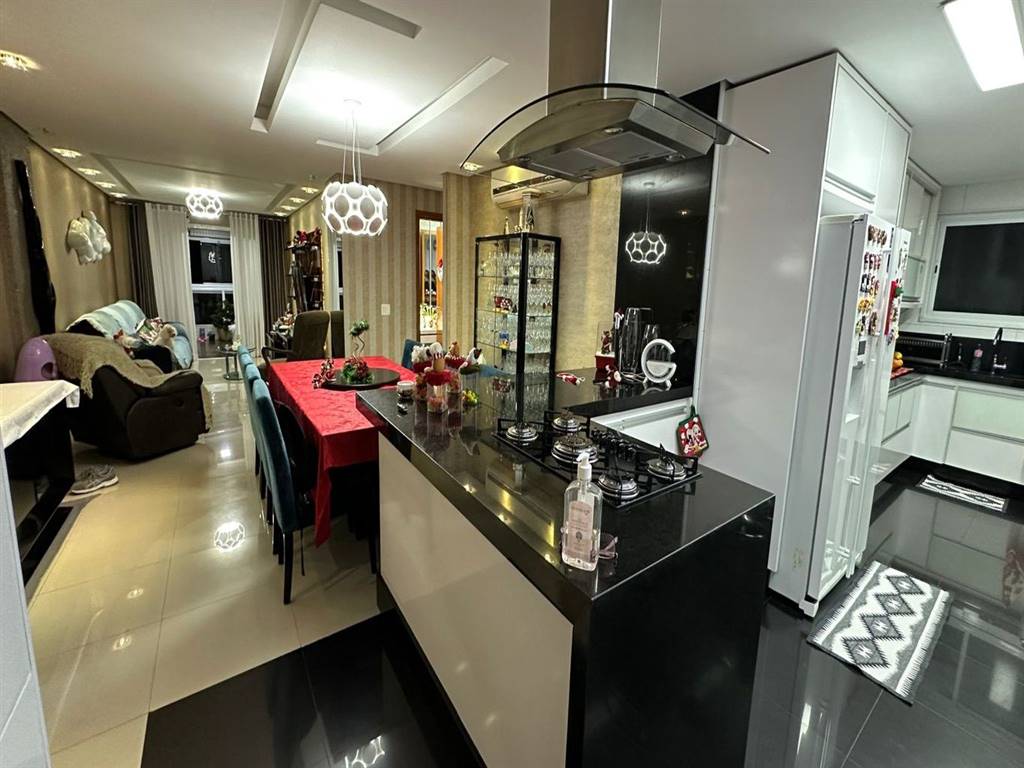 Apartamento com 3 quartos e 152 m² em Ocian, Praia Grande