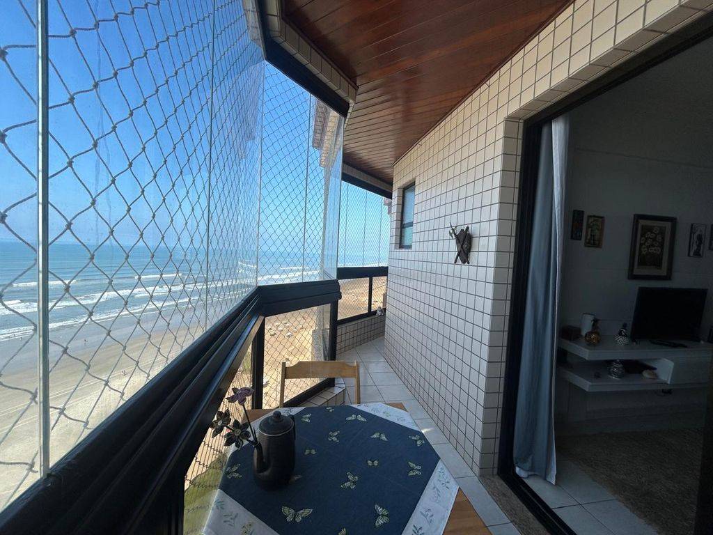 Apartamento com 1 quarto e 62 m² em Ocian, Praia Grande