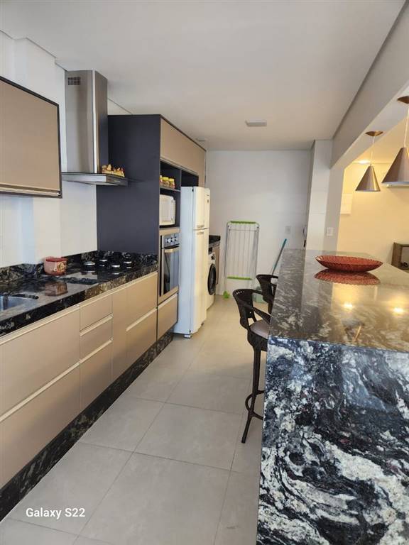 Apartamento com 2 quartos e 77 m² em Ocian, Praia Grande