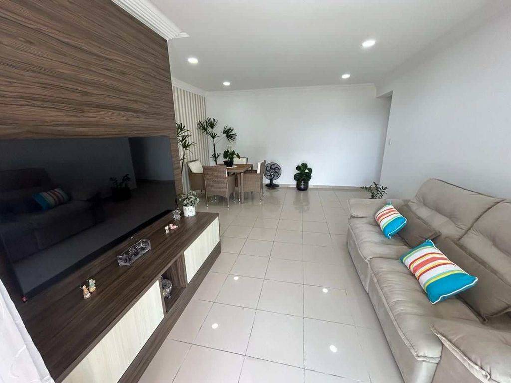 Apartamento com 2 quartos e 90 m² em Ocian, Praia Grande
