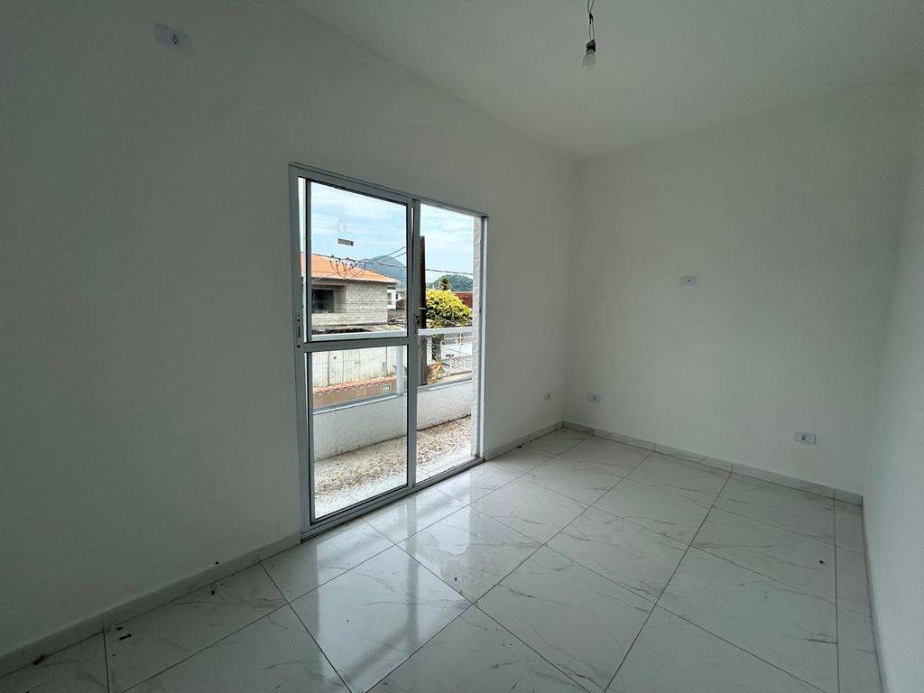 Casa com 2 quartos e 68 m² em Ocian, Praia Grande