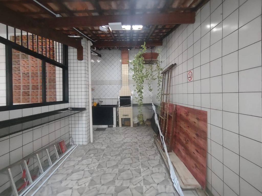 Apartamento com 1 quarto e 32 m² em Ocian, Praia Grande