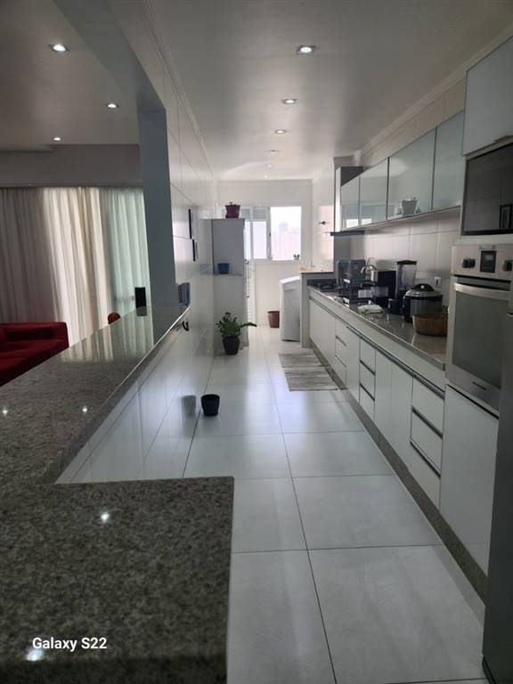Apartamento com 2 quartos e 93 m² em Ocian, Praia Grande