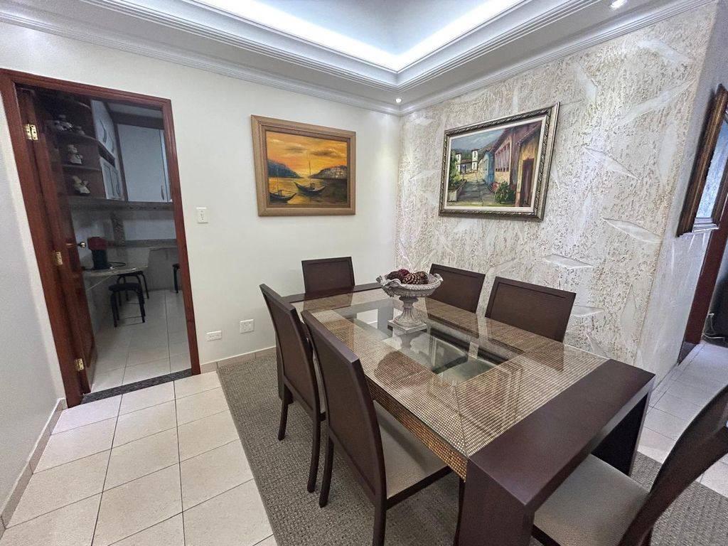 Apartamento com 2 quartos e 112 m² em Ocian, Praia Grande