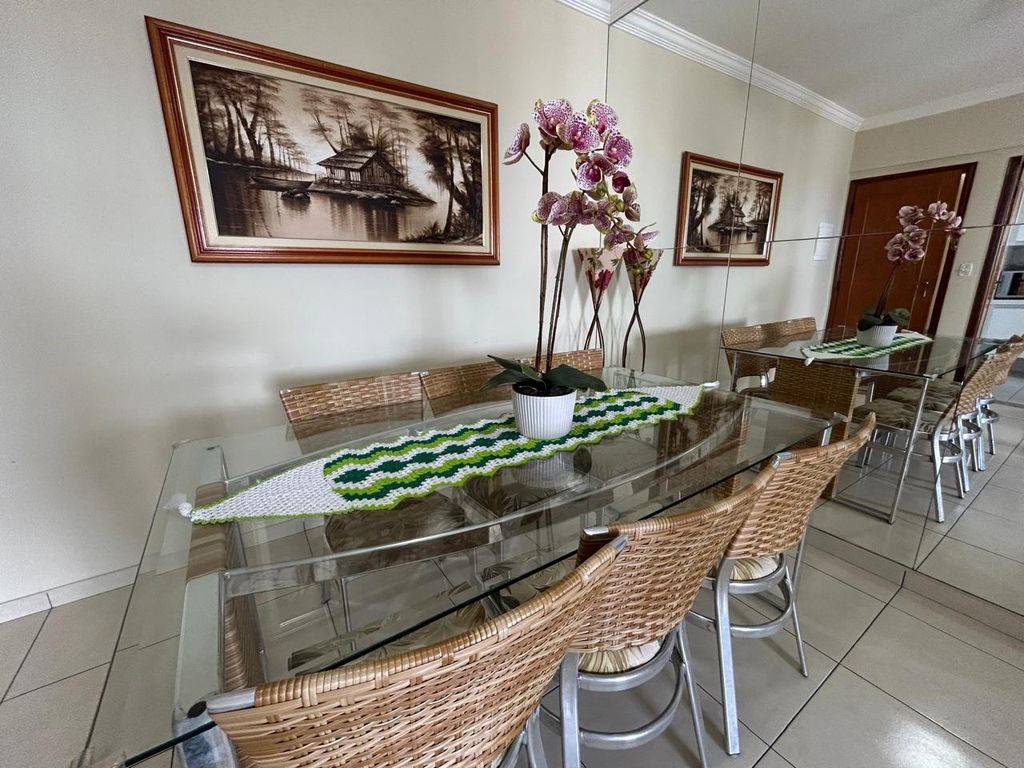 Apartamento com 2 quartos e 73 m² em Ocian, Praia Grande