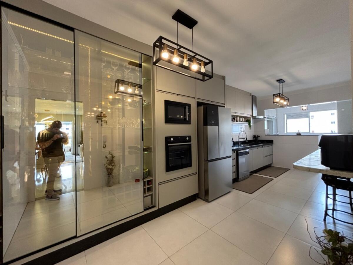 Apartamento com 3 quartos e 147 m² em Ocian, Praia Grande