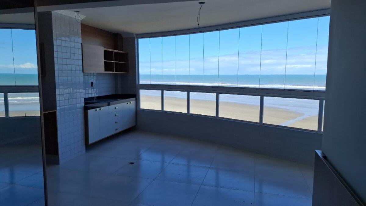Apartamento com 2 quartos e 73 m² em Ocian, Praia Grande