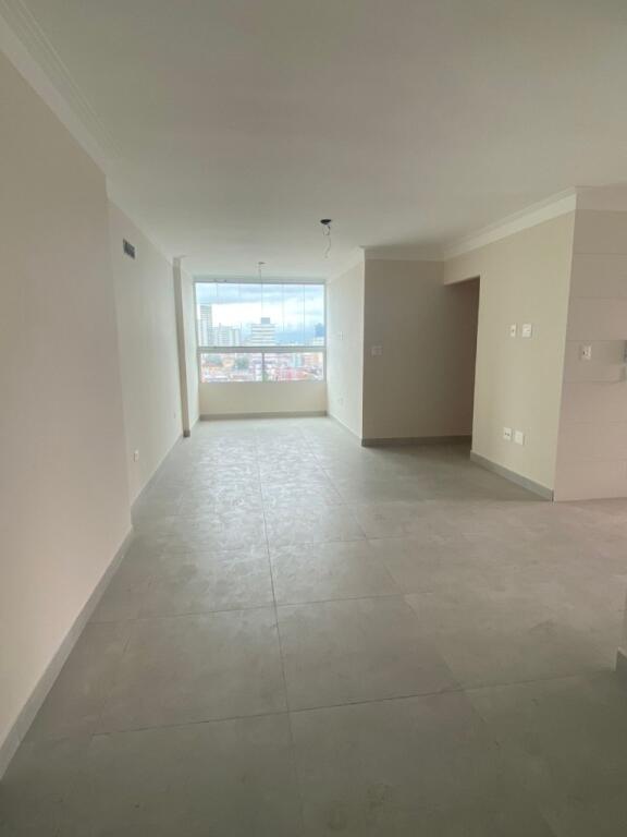 Apartamento com 2 quartos e 73 m² em Ocian, Praia Grande