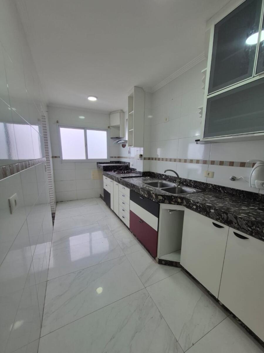 Apartamento com 2 quartos e 93 m² em Ocian, Praia Grande