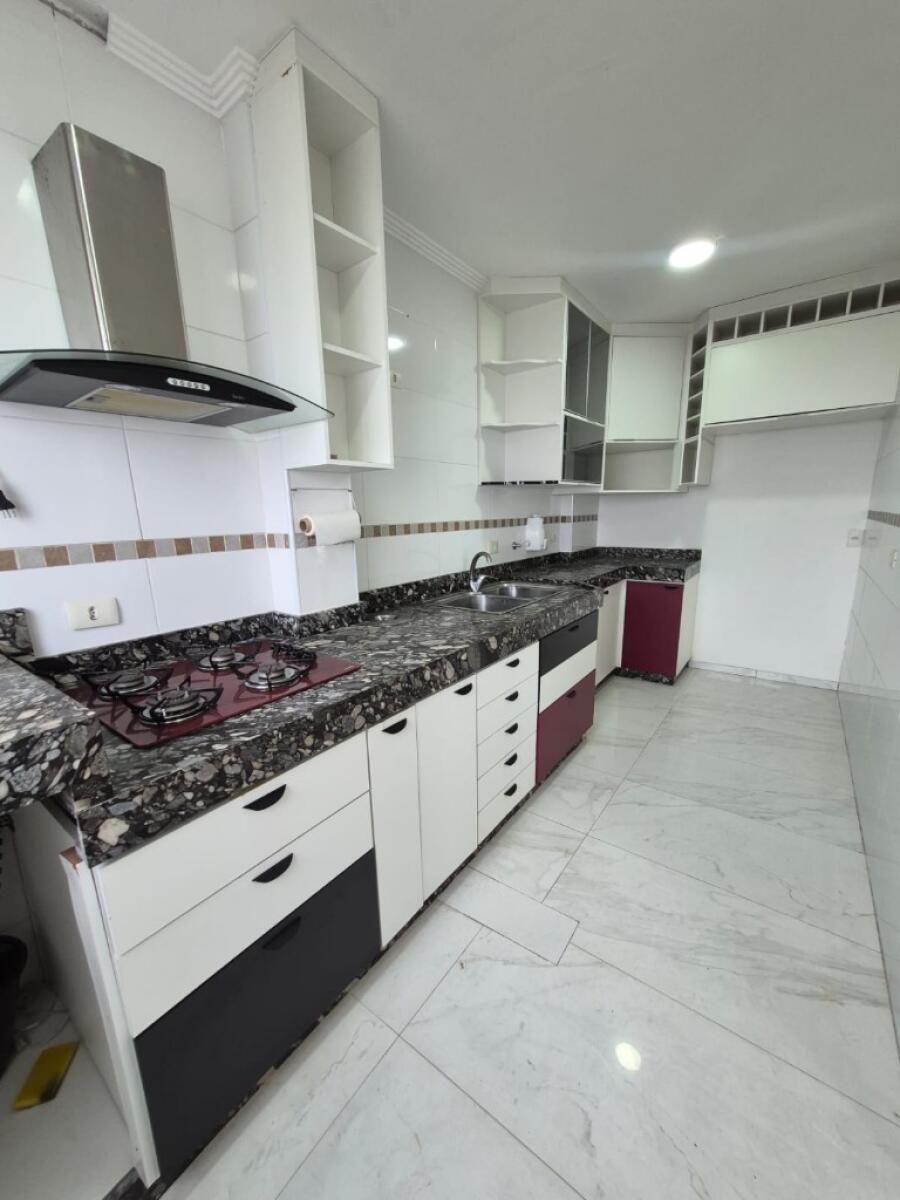 Apartamento com 2 quartos e 93 m² em Ocian, Praia Grande