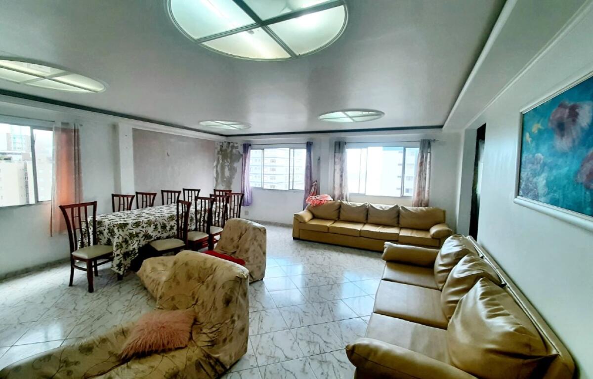 Apartamento com 4 quartos e 194 m² em Ocian, Praia Grande