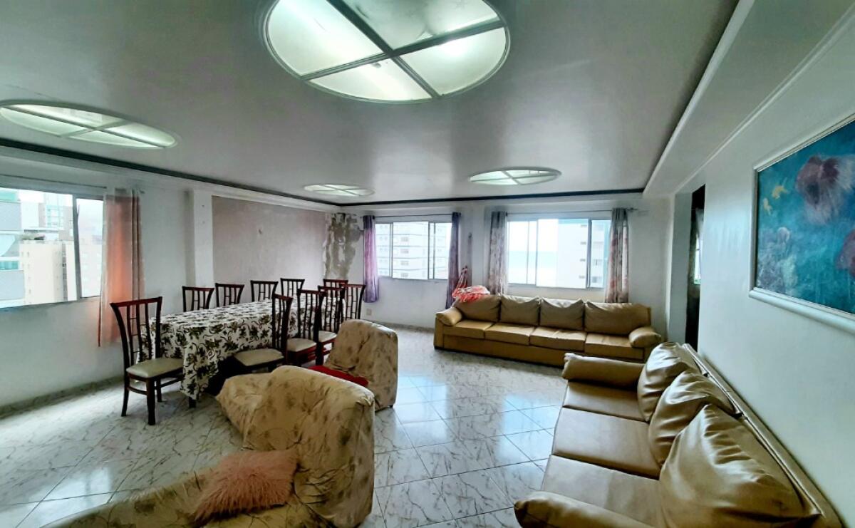 Apartamento com 4 quartos e 194 m² em Ocian, Praia Grande