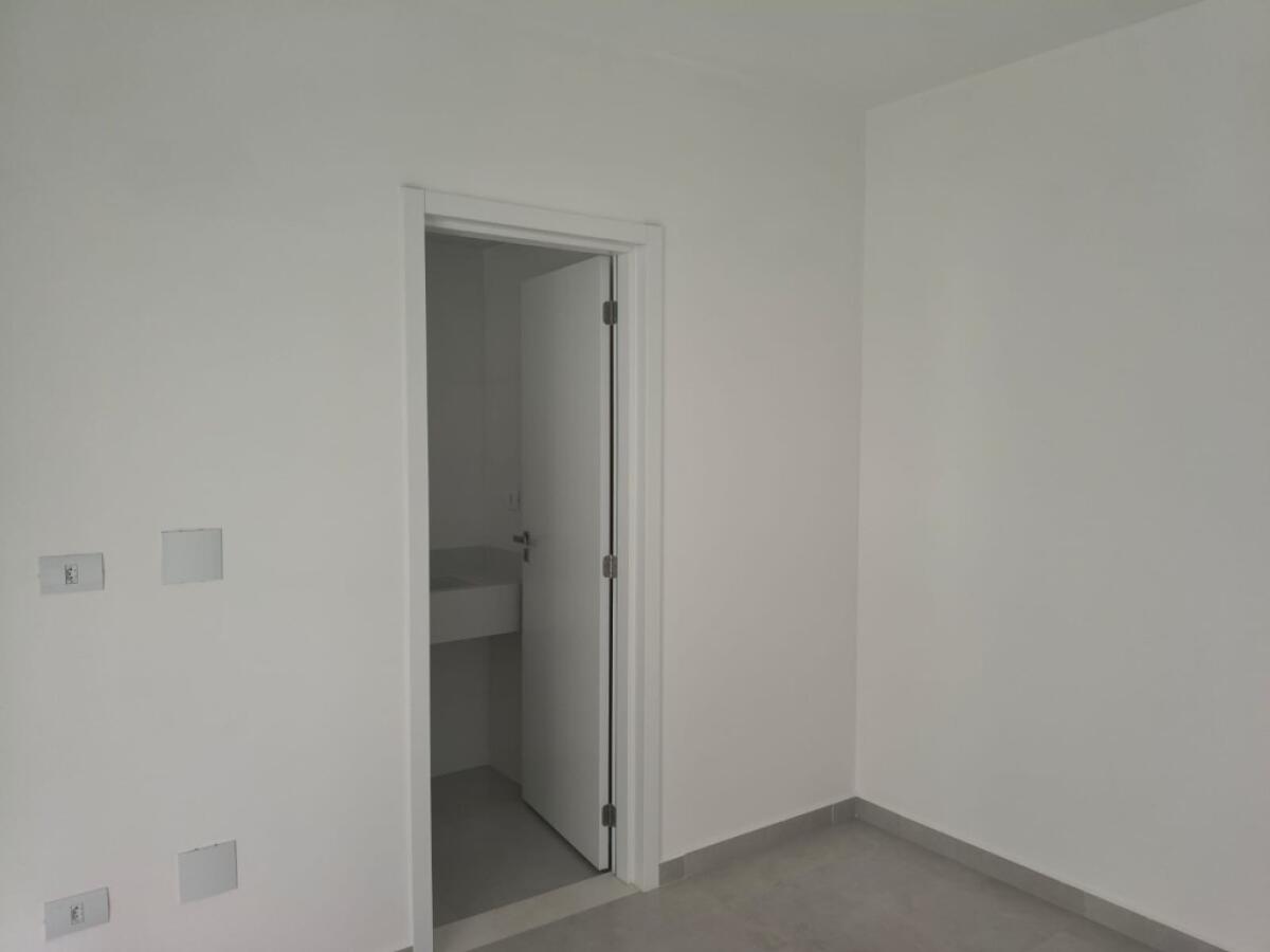 Apartamento com 2 quartos e 99 m² em Ocian, Praia Grande
