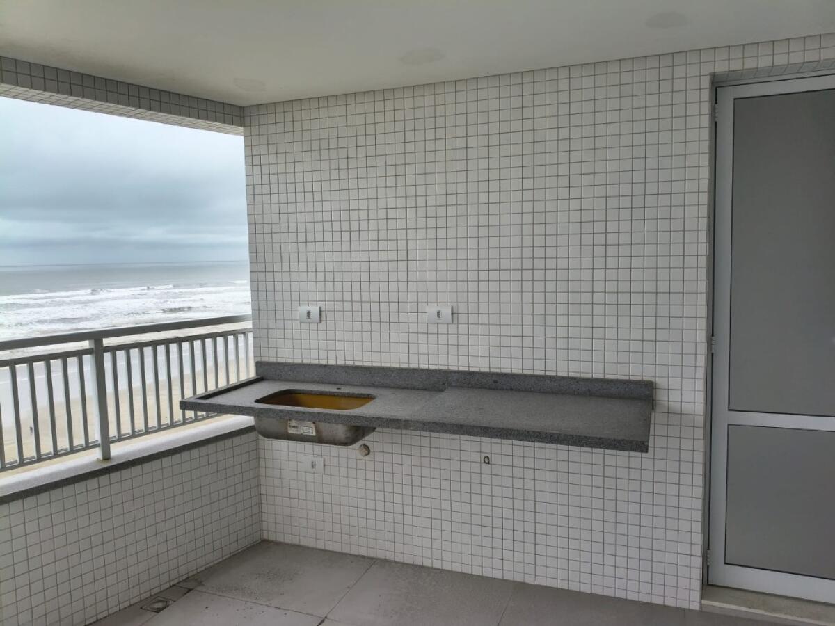 Apartamento com 2 quartos e 99 m² em Ocian, Praia Grande