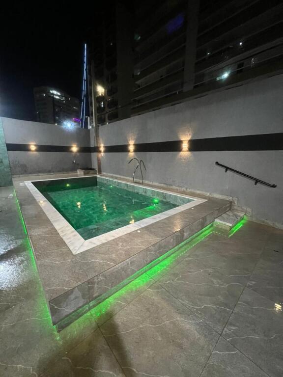 Casa com 5 quartos e 235 m² em Ocian, Praia Grande