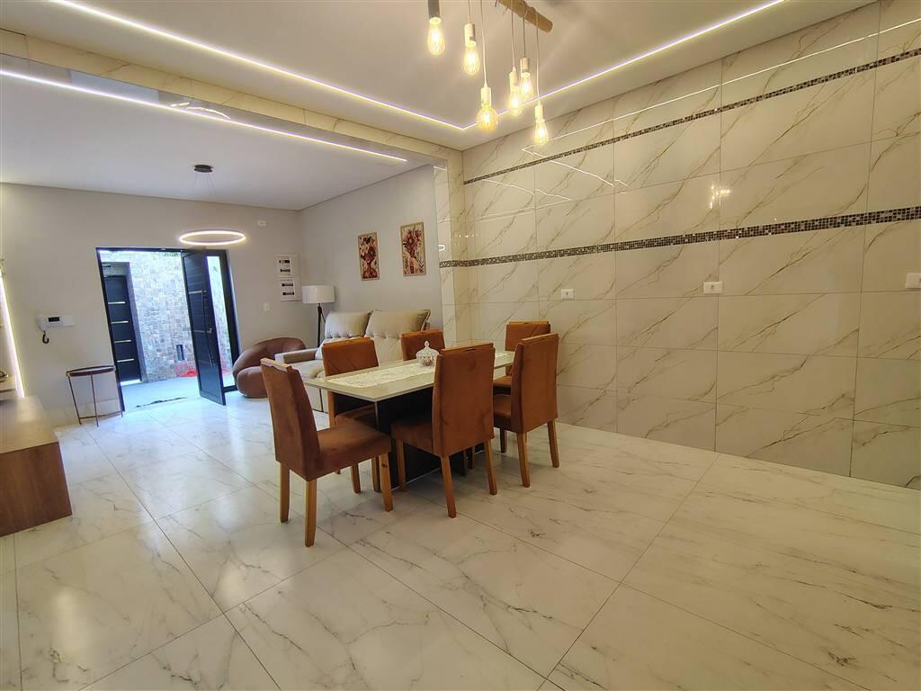 Casa com 3 quartos e 157 m² em Ocian, Praia Grande