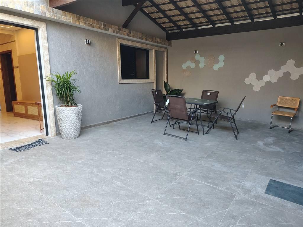 Casa com 3 quartos e 157 m² em Ocian, Praia Grande