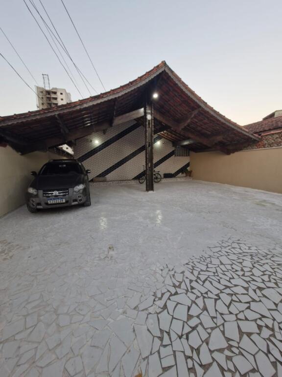 Casa com 2 quartos e 76 m² em Ocian, Praia Grande