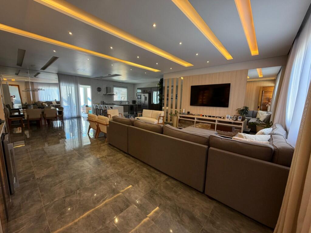 Casa com 4 quartos e 400 m² em Ocian, Praia Grande