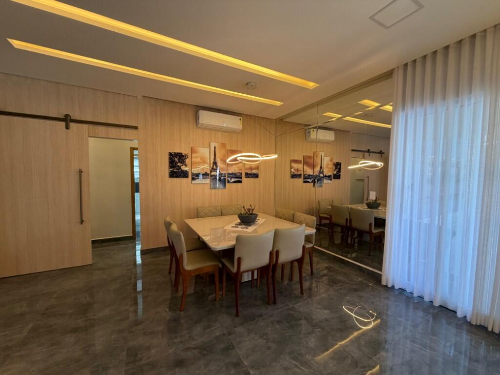 Casa com 4 quartos e 400 m² em Ocian, Praia Grande
