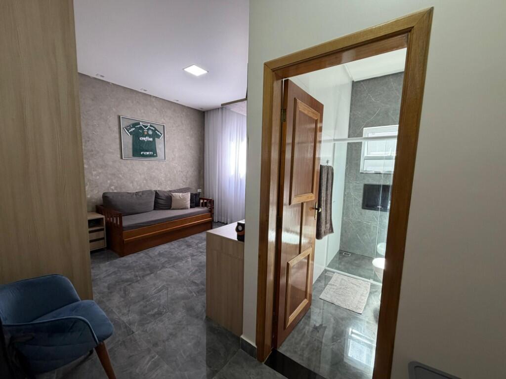 Casa com 4 quartos e 400 m² em Ocian, Praia Grande