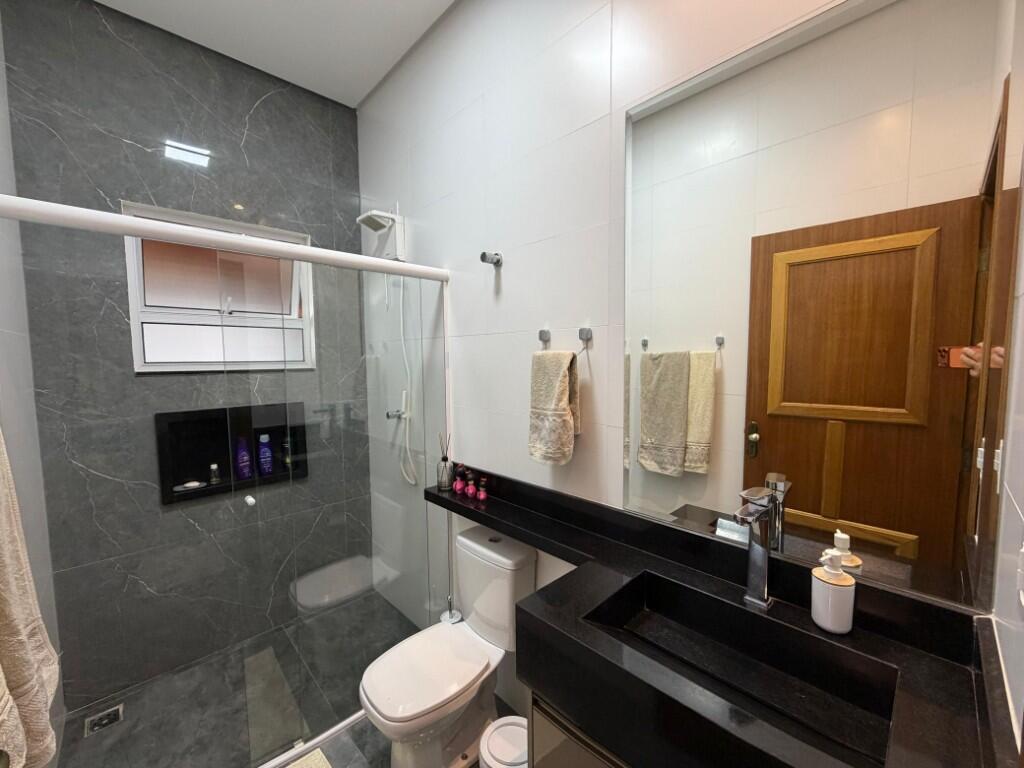 Casa com 4 quartos e 400 m² em Ocian, Praia Grande