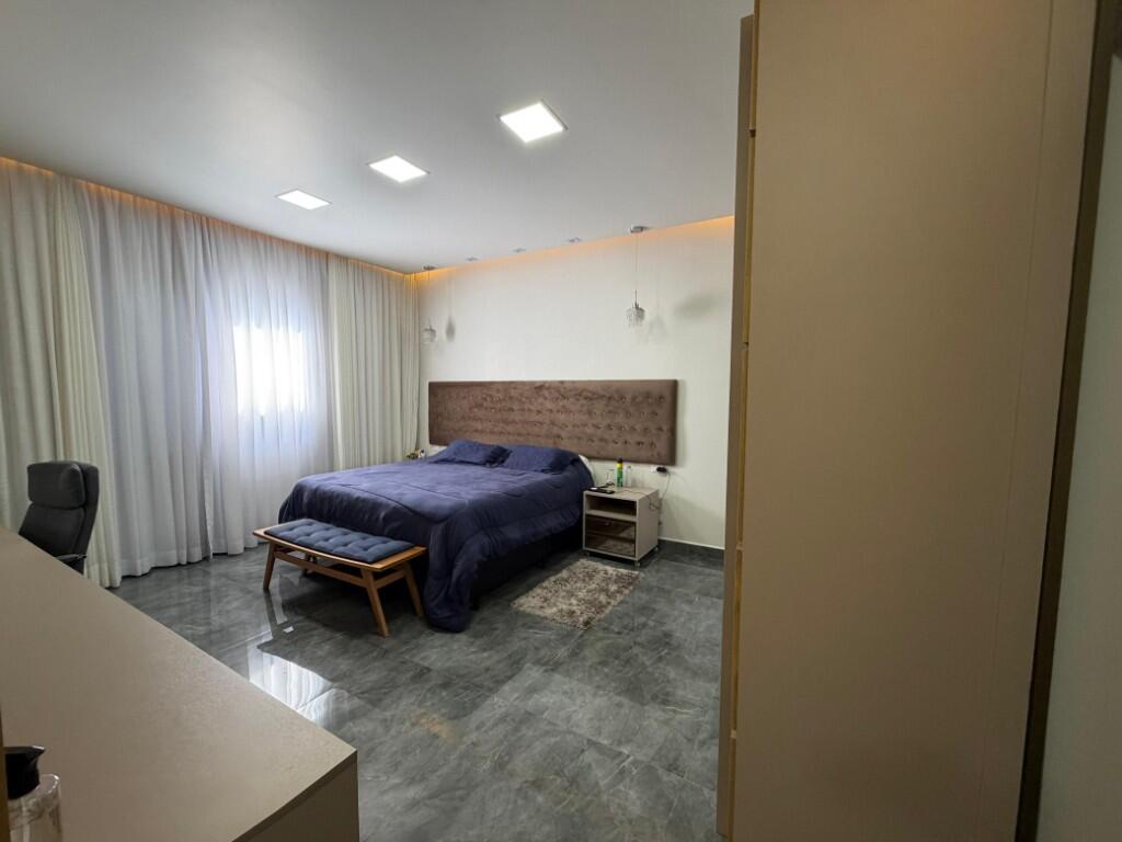 Casa com 4 quartos e 400 m² em Ocian, Praia Grande