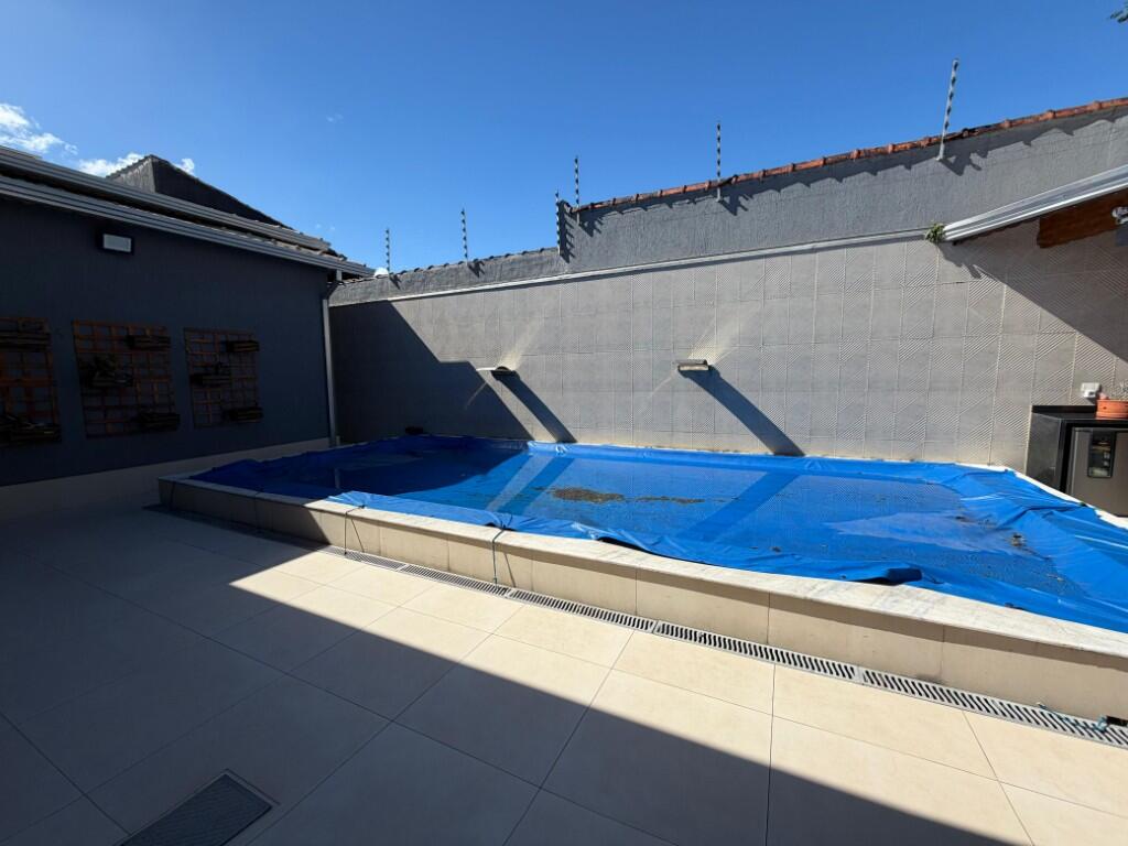 Casa com 4 quartos e 400 m² em Ocian, Praia Grande