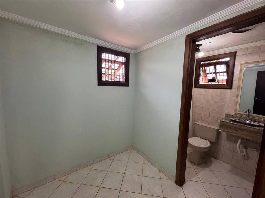 Casa com 4 quartos e 297 m² em Ocian, Praia Grande