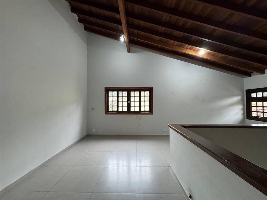 Casa com 4 quartos e 297 m² em Ocian, Praia Grande