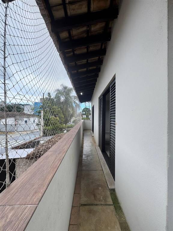 Casa com 4 quartos e 297 m² em Ocian, Praia Grande