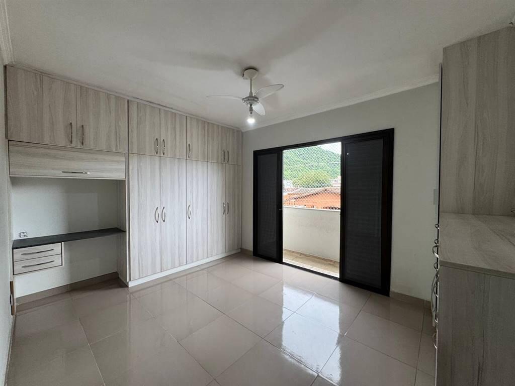 Casa com 4 quartos e 297 m² em Ocian, Praia Grande