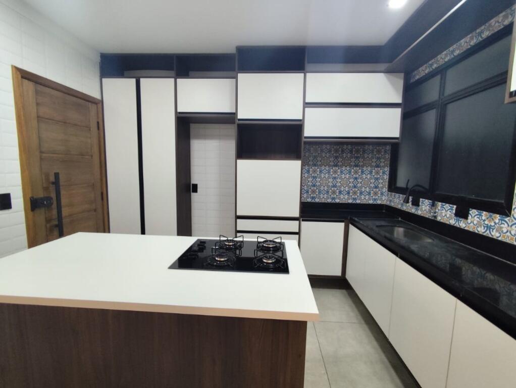 Apartamento com 3 quartos e 191 m² em Ocian, Praia Grande
