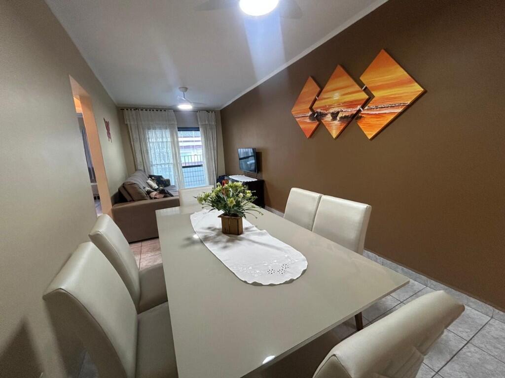 Apartamento com 2 quartos e 77 m² em Ocian, Praia Grande