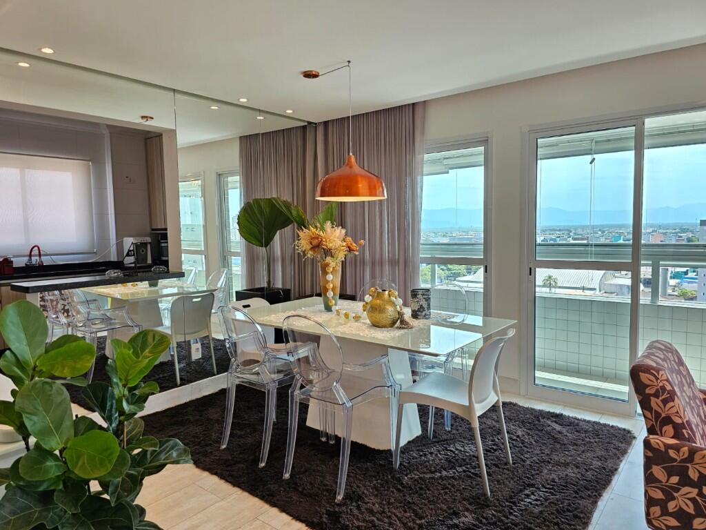 Apartamento com 3 quartos e 165 m² em Ocian, Praia Grande