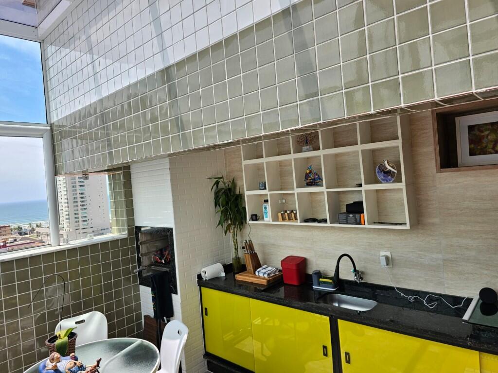 Apartamento com 3 quartos e 165 m² em Ocian, Praia Grande