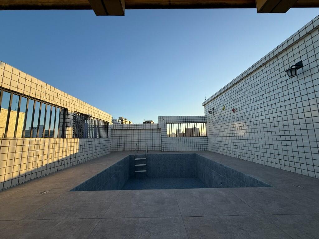 Apartamento com 4 quartos e 319 m² em Ocian, Praia Grande