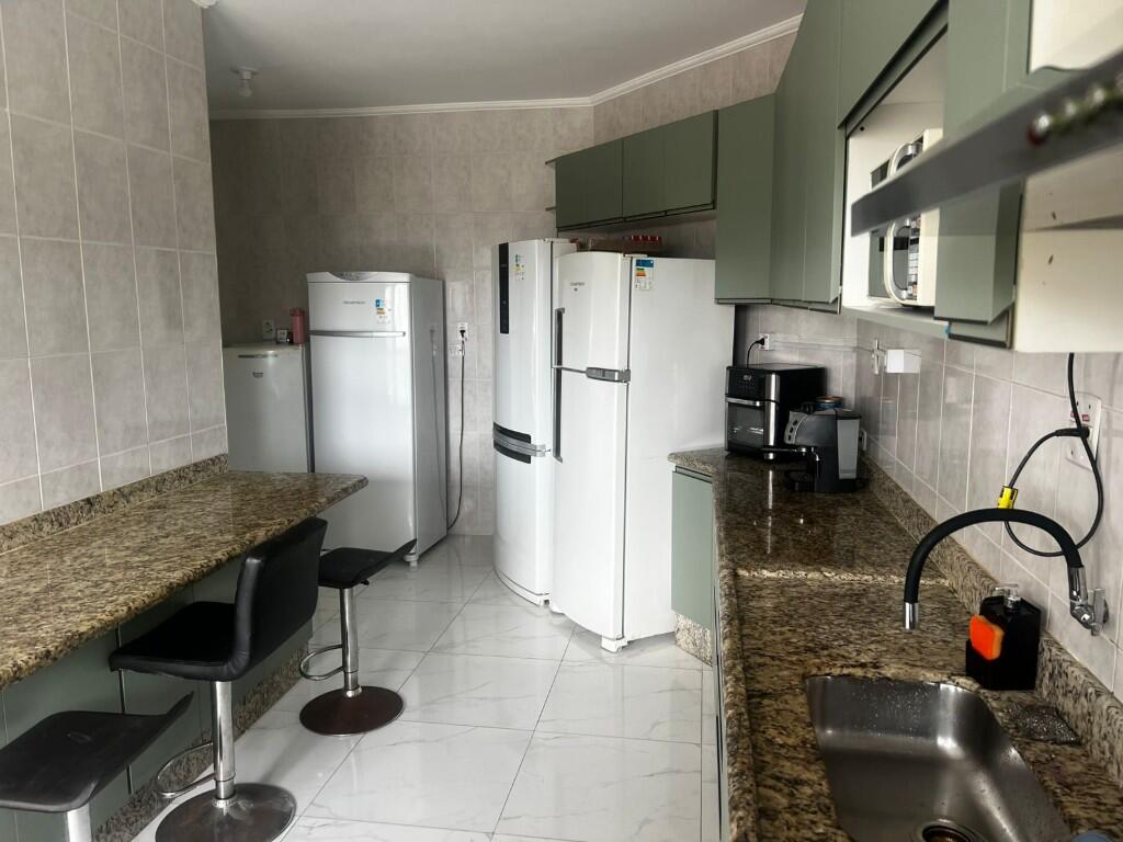 Apartamento com 3 quartos e 140 m² em Ocian, Praia Grande
