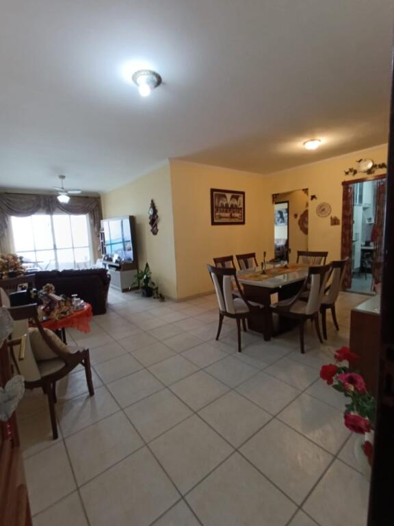 Apartamento com 2 quartos e 102 m² em Ocian, Praia Grande