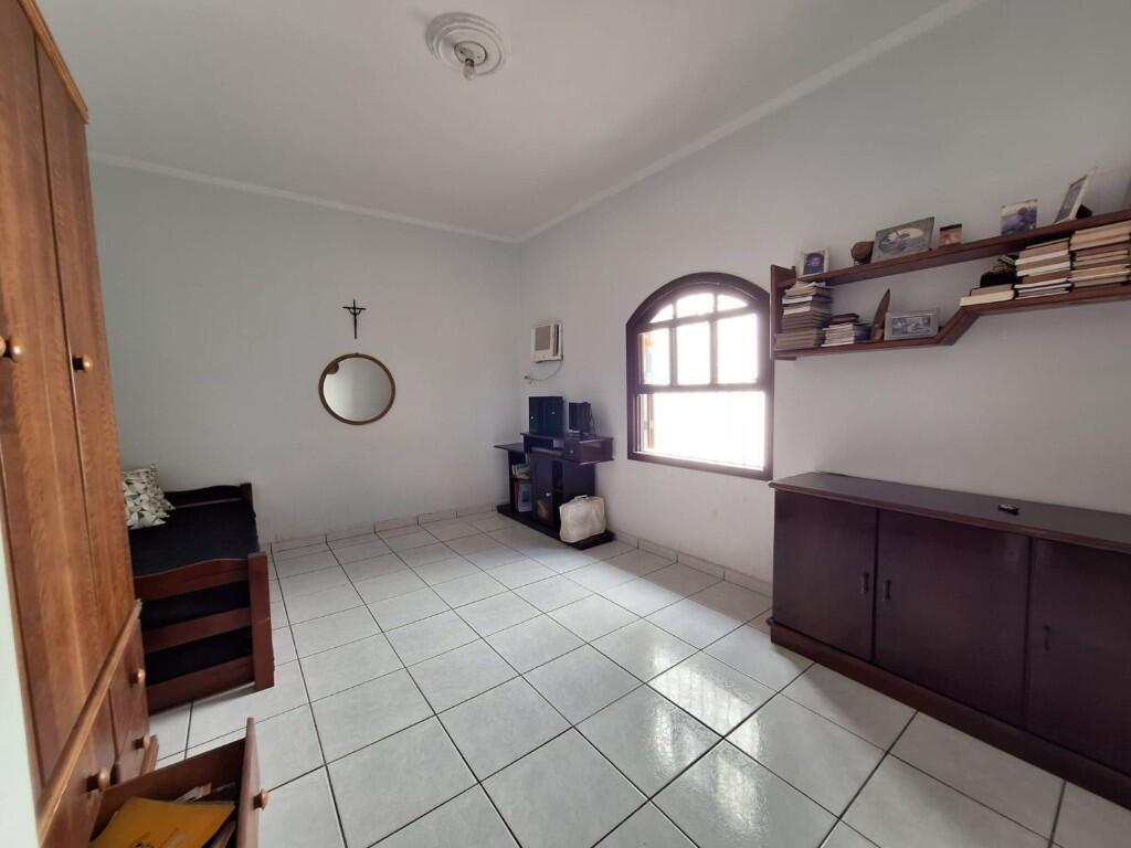 Casa com 2 quartos e 271 m² em Ocian, Praia Grande