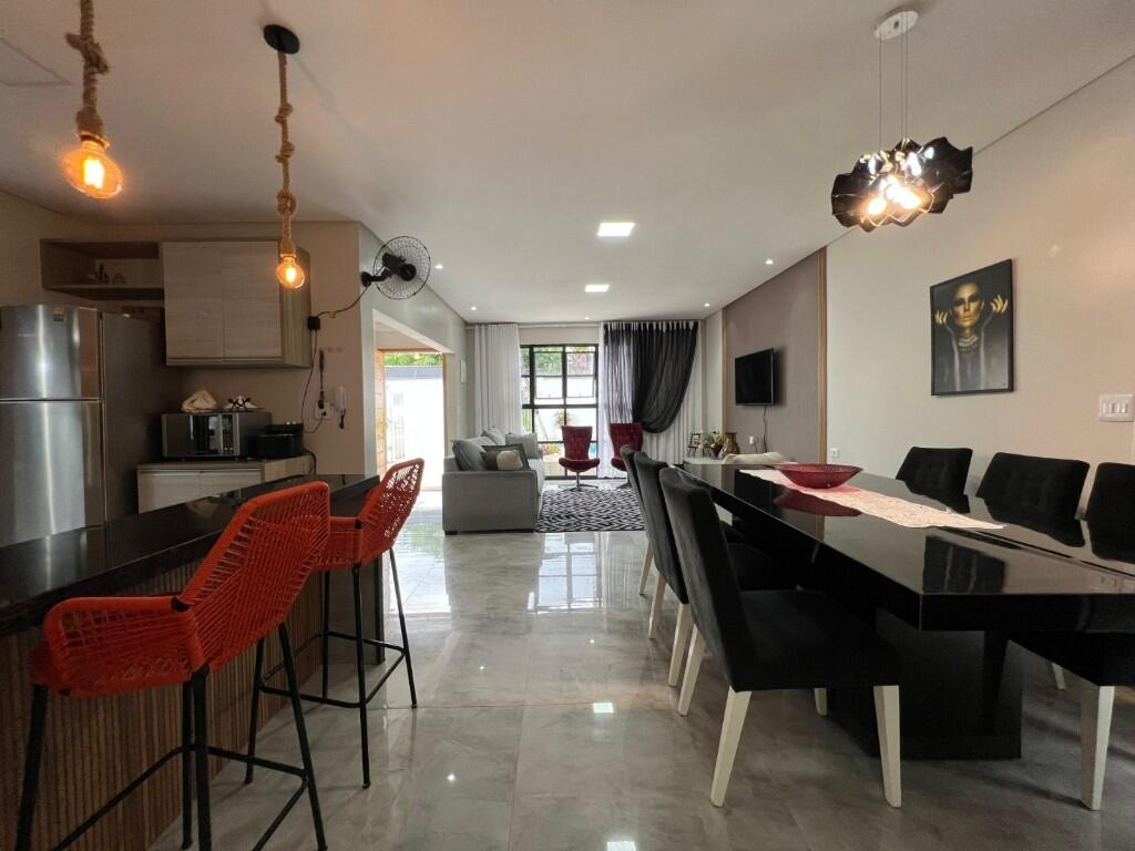 Casa com 3 quartos e 148 m² em Ocian, Praia Grande