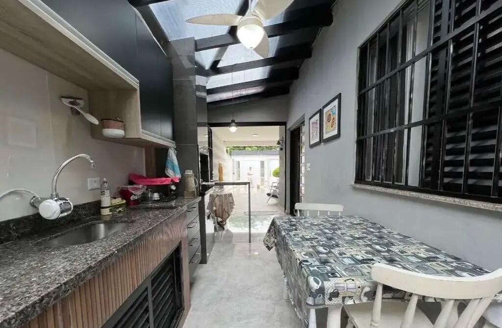 Casa com 3 quartos e 148 m² em Ocian, Praia Grande