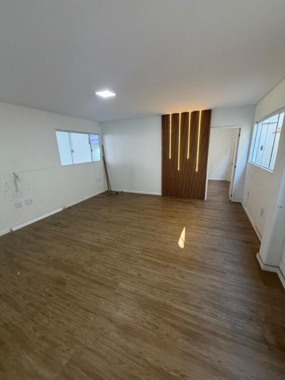 Apartamento com 360 m² em Ocian, Praia Grande