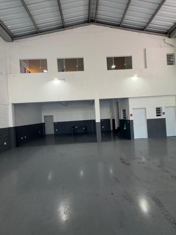 Apartamento com 360 m² em Ocian, Praia Grande
