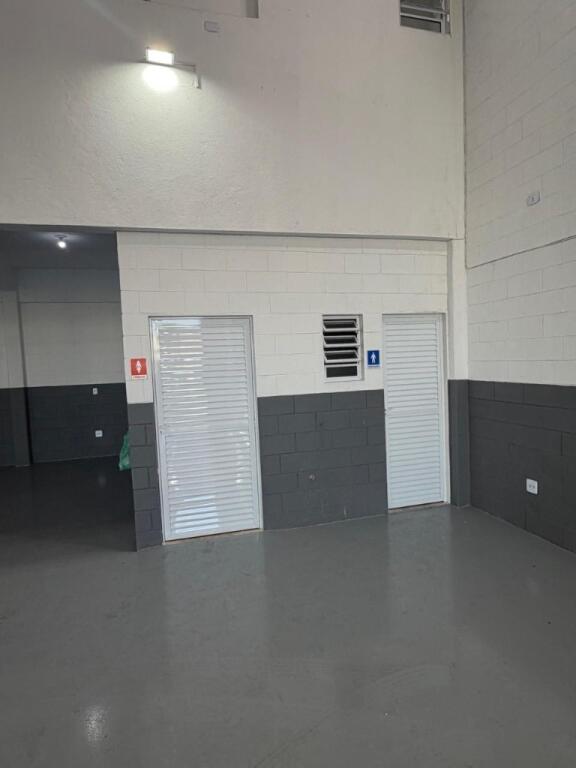 Apartamento com 360 m² em Ocian, Praia Grande