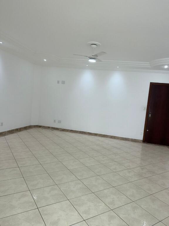 Apartamento com 3 quartos e 172 m² em Ocian, Praia Grande