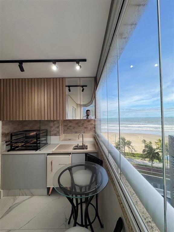 Apartamento com 2 quartos e 73 m² em Ocian, Praia Grande