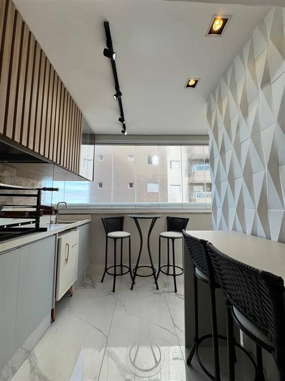 Apartamento com 2 quartos e 73 m² em Ocian, Praia Grande