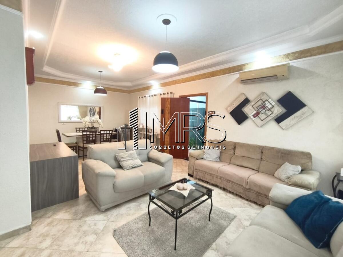 Casa com 4 quartos e 135 m² em Vila Caiçara, Praia Grande