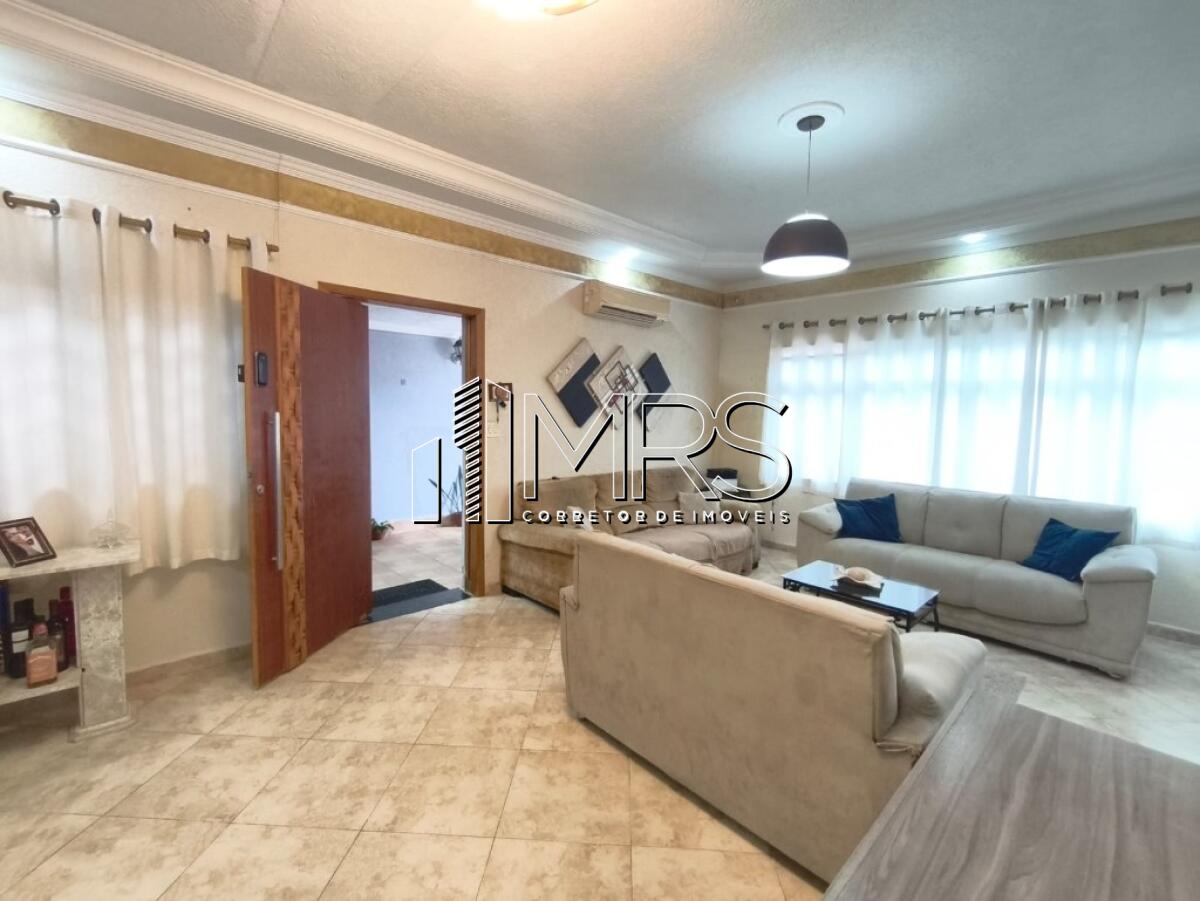 Casa com 4 quartos e 135 m² em Vila Caiçara, Praia Grande